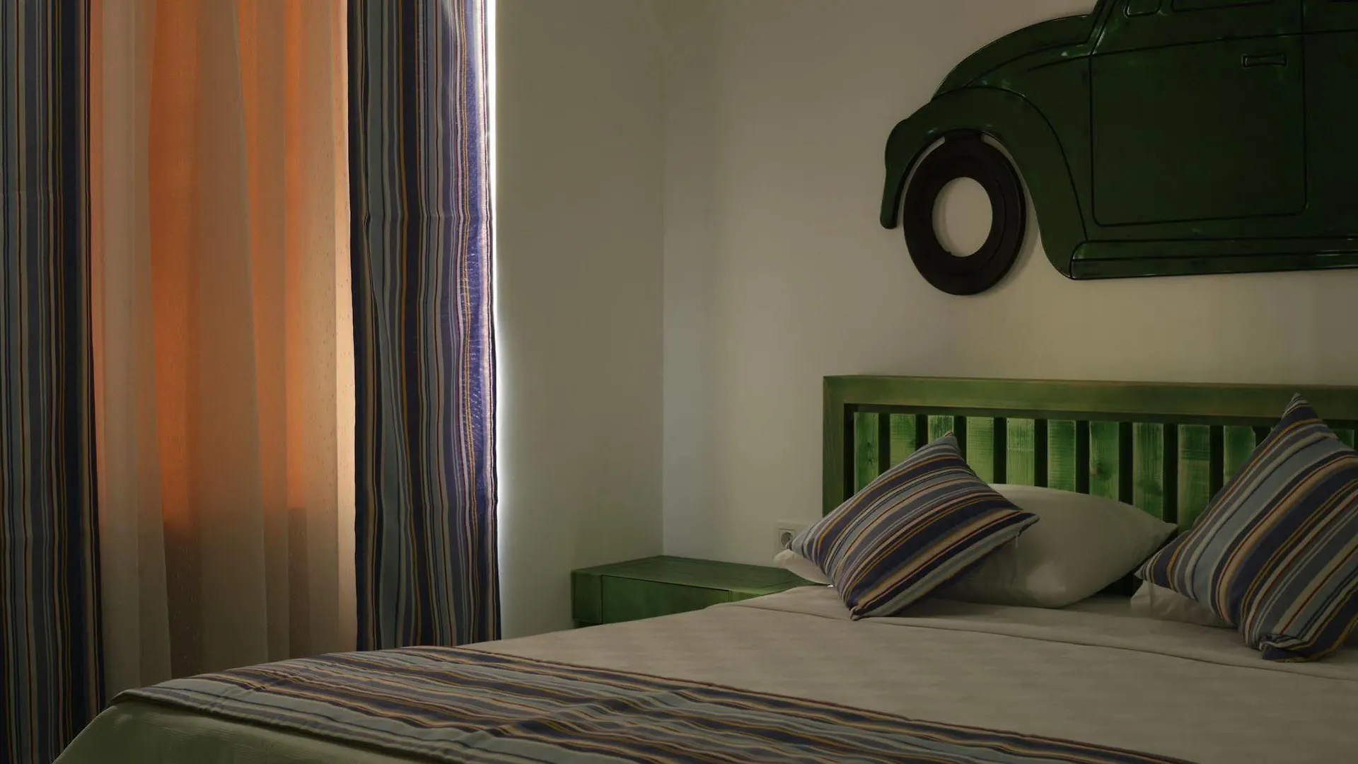 Voswos Garage Coffee Hotel Antalya 3*,